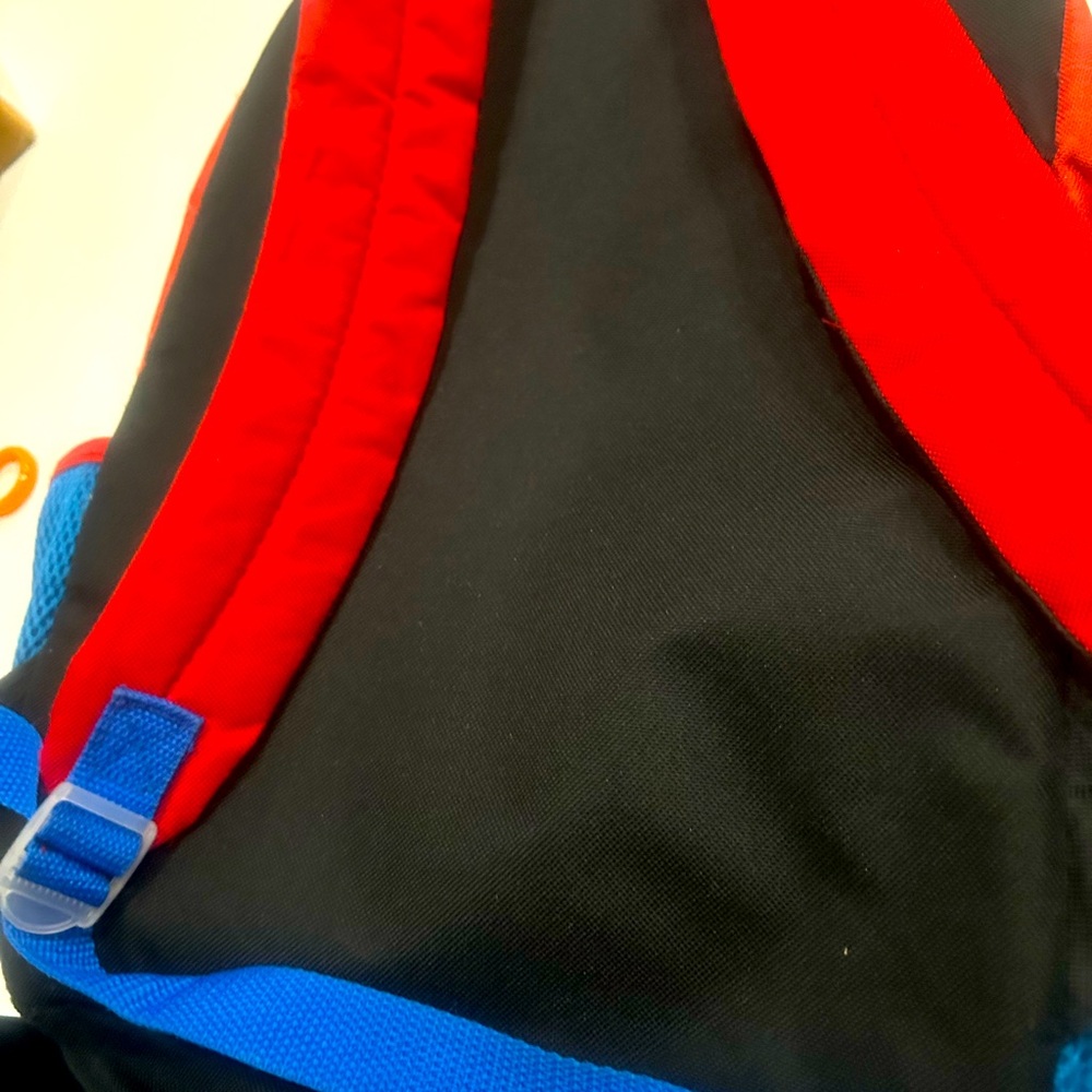 Super Mario Backpack with Colorful Design - Picture 4 of 4